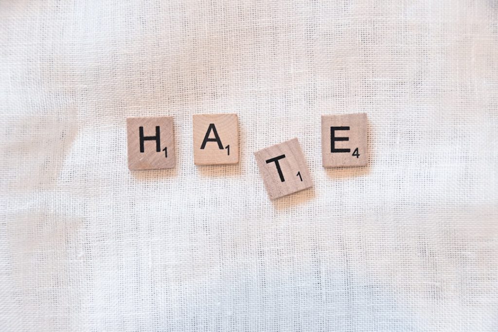 frustrationstoleranz: erfahren sie, wie sie ihre fähigkeit verbessern können, mit enttäuschungen und herausforderungen gelassen umzugehen und ihre emotionale widerstandskraft stärken.