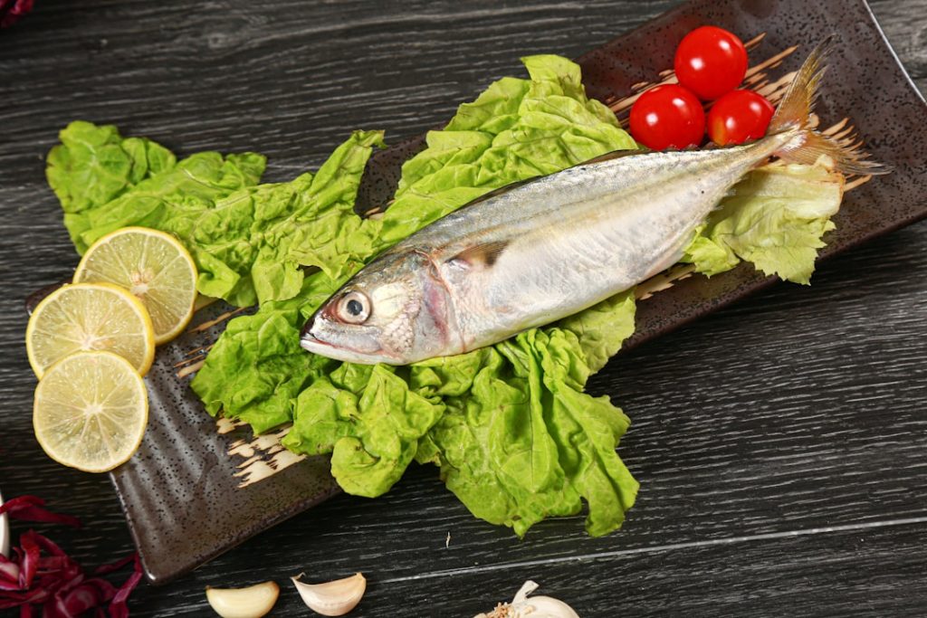 die pescetarische ernährung umfasst eine hauptsächlich pflanzliche kost mit dem zusatz von fisch und meeresfrüchten und bietet eine gesunde alternative zu fleischdiäten.