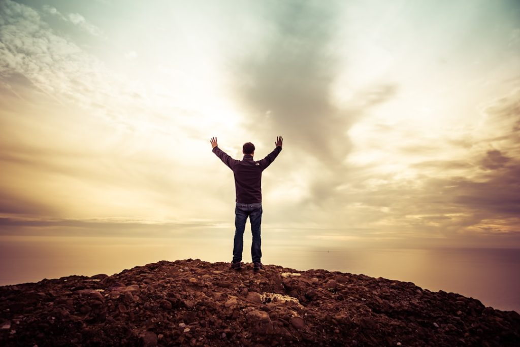 positive affirmationen für mehr selbstvertrauen: entdecken sie kraftvolle sätze, die ihnen helfen, ihr selbstbewusstsein zu stärken und ein positives mindset zu entwickeln.