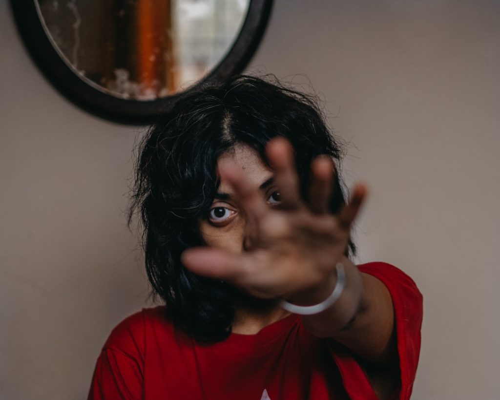 selbstbewusstsein: verstehen sie sich selbst besser, verbessern sie ihre emotionale intelligenz und fördern sie persönliches wachstum durch selbstreflexion und achtsamkeit.
